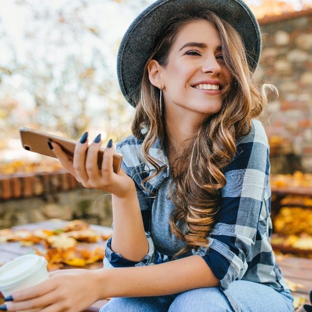 風水で導かれる2019年開運のキーアイテムはスマホ